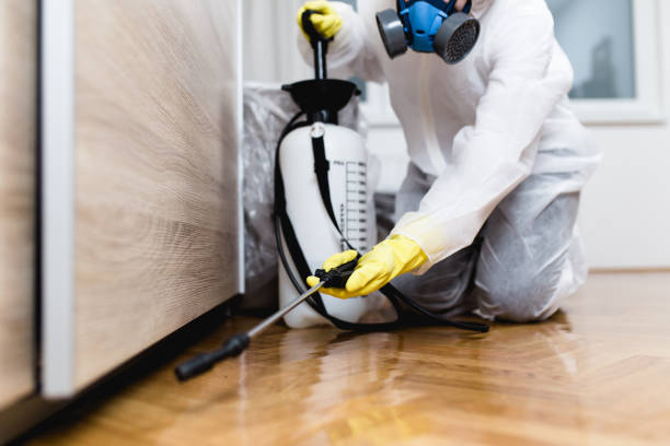 Best Pest Removal Services  in Carleton, MI